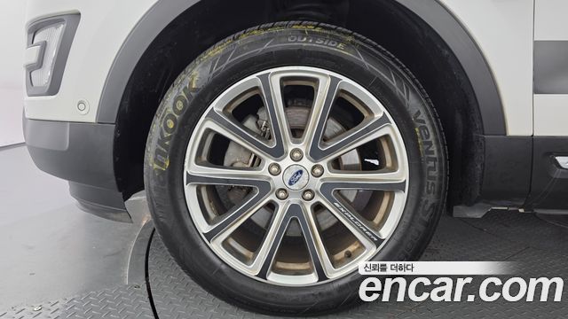 Ford Explorer 2.3 Limited 4WD 5th 2016 — фото 5