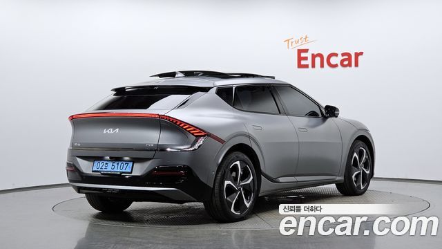 Kia EV6 Long Range 4WD GT Line 2024 — фото 2