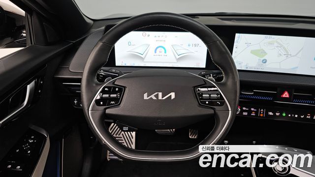 Kia EV6 Long Range 4WD GT Line 2024 — фото 17