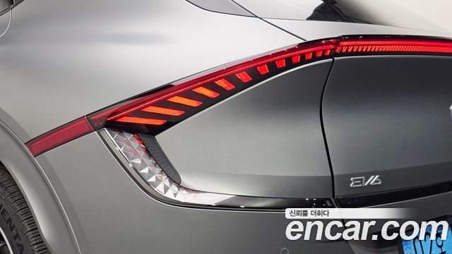 Kia EV6 Long Range 4WD GT Line 2024 — фото 29