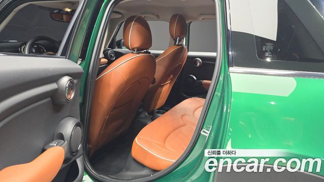 MINI Cooper 5Door Standard 3rd 2021 — фото 15