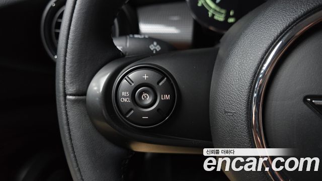 MINI Cooper 5Door Standard 3rd 2021 — фото 22
