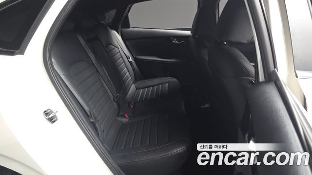 Kia K3 GT Plus 2019 — фото 11