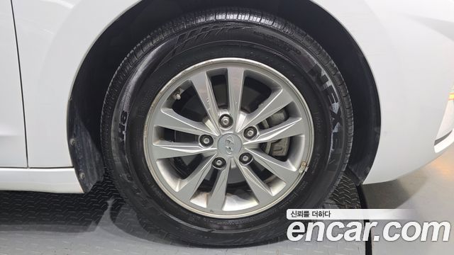 Hyundai Avante (AD) 1.6 LPi Smart(Rental) 2019 — фото 21