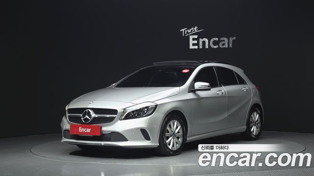 Mercedes-Benz A-Class (W176) A200
