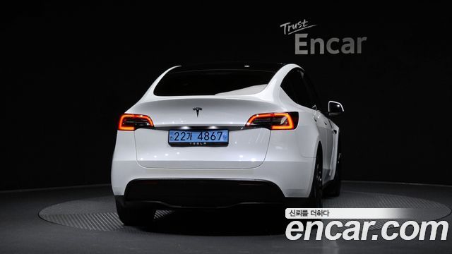Tesla Model Y RWD 2023 — фото 4