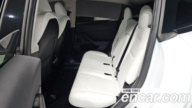 Tesla Model Y RWD 2023 — фото 16