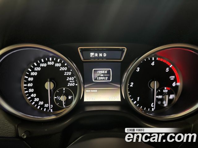 Mercedes-Benz G-Class (W463) G350 BlueTEC 2013 — фото 8