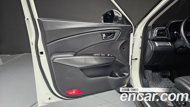 KG Mobility (SsangYong) Very New Tivoli Gasoline 1.5 2WD V3 2022 — фото 24