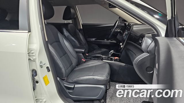 KG Mobility (SsangYong) Very New Tivoli Gasoline 1.5 2WD V3 2022 — фото 26