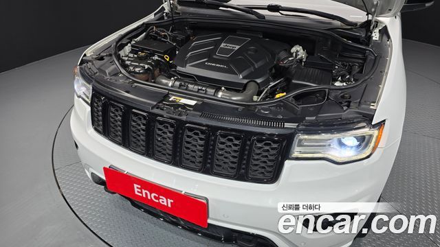 Jeep Grand Cherokee 3.0 Diesel Overland WK2 2019 — фото 6