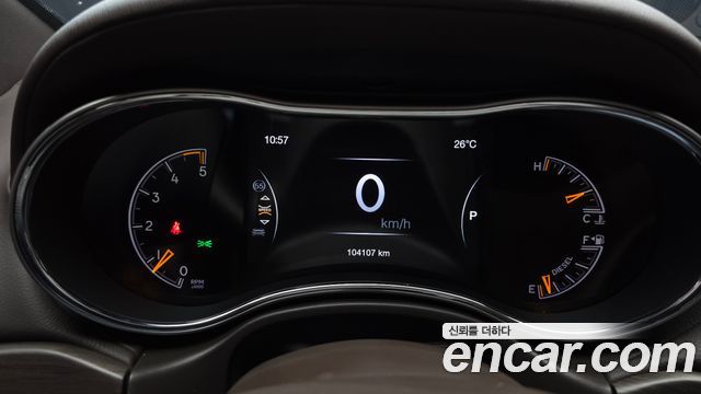 Jeep Grand Cherokee 3.0 Diesel Overland WK2 2019 — фото 8