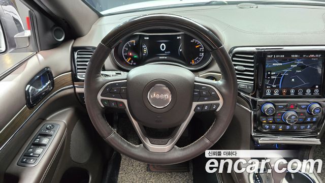 Jeep Grand Cherokee 3.0 Diesel Overland WK2 2019 — фото 13