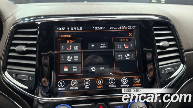 Jeep Grand Cherokee 3.0 Diesel Overland WK2 2019 — фото 16