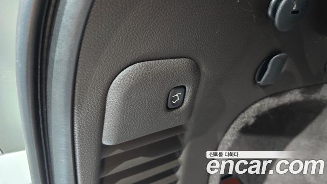 Jeep Grand Cherokee 3.0 Diesel Overland WK2 2019 — фото 30