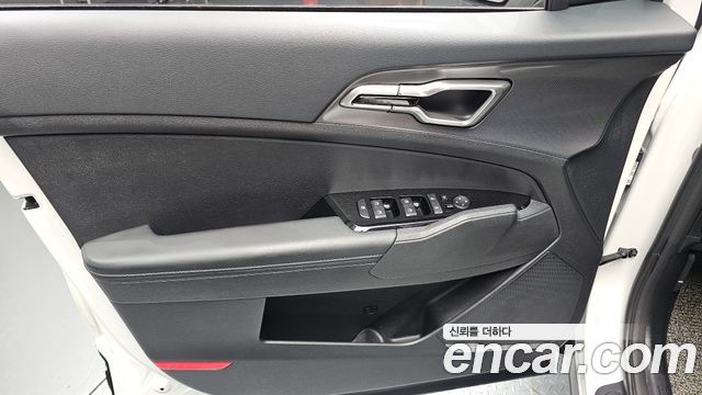Kia Sportage (V) Gasoline 1.6 Turbo 2WD Nobleless 2024 — фото 30