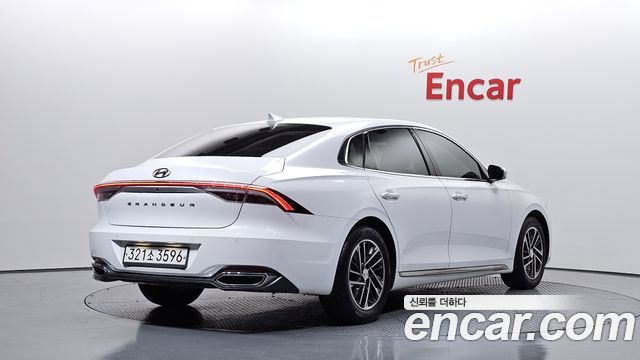 Hyundai Grandeur (IG) 2.5 Premium 2022 — фото 2