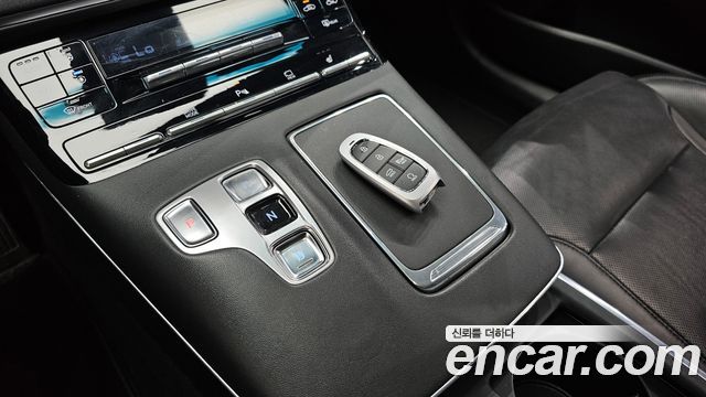 Hyundai Grandeur (IG) 2.5 Premium 2022 — фото 9