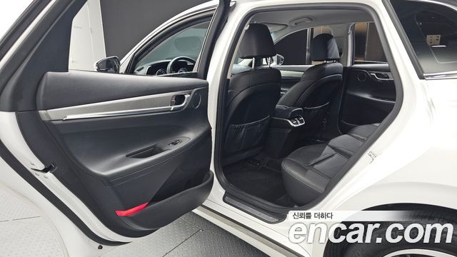 Hyundai Grandeur (IG) 2.5 Premium 2022 — фото 12