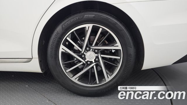 Hyundai Grandeur (IG) 2.5 Premium 2022 — фото 21