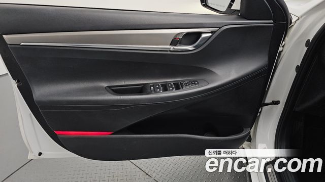 Hyundai Grandeur (IG) 2.5 Premium 2022 — фото 24