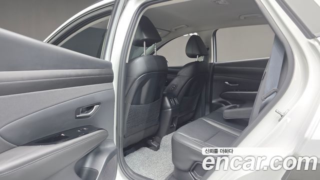 Hyundai Tucson Hybrid (NX4) HEV 1.6 2WD Inspiration 2024 — фото 17