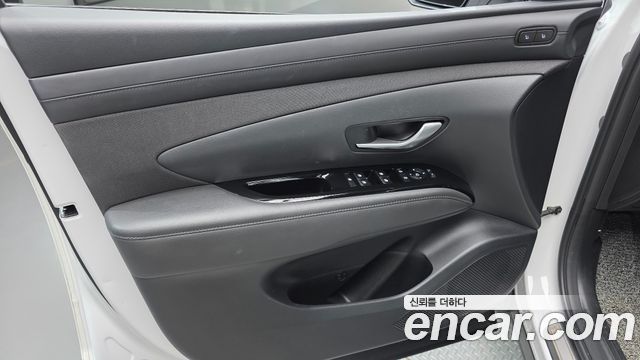 Hyundai Tucson Hybrid (NX4) HEV 1.6 2WD Inspiration 2024 — фото 24