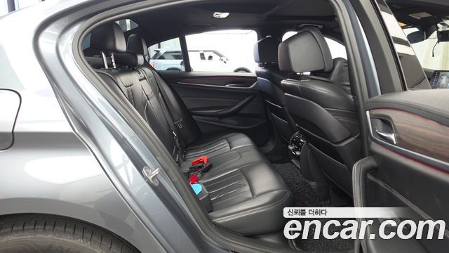 BMW 5 Series (G30) 520d M Sport Package Plus 2017 — фото 12