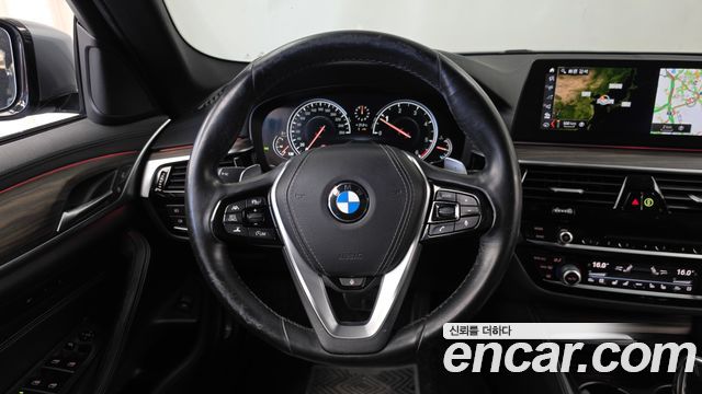 BMW 5 Series (G30) 520d M Sport Package Plus 2017 — фото 13