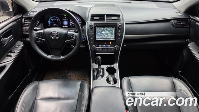 Toyota Camry Hybrid XLE 2016 — фото 7