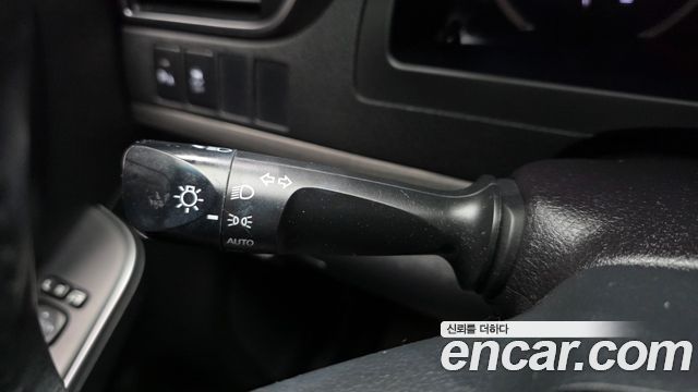 Toyota Camry Hybrid XLE 2016 — фото 18