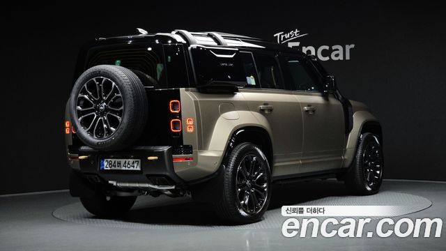 Land Rover Defender (L663) 110 P635 Octa 2025 — фото 2
