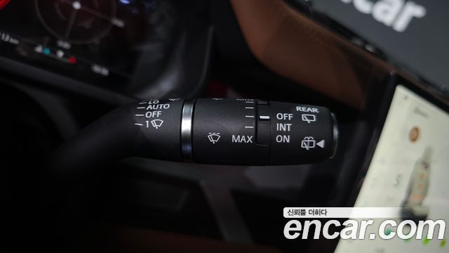 Land Rover Defender (L663) 110 P635 Octa 2025 — фото 20