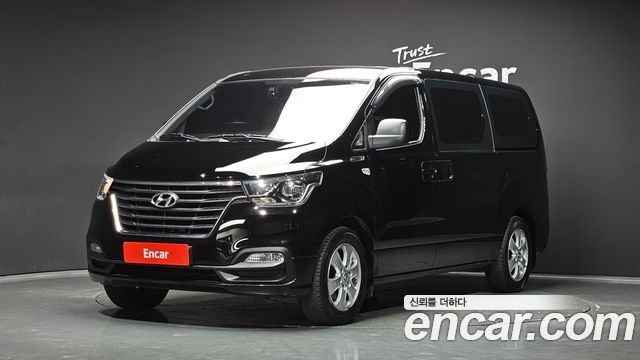 Hyundai Grand Starex Wagon 11-Seater Smart 2019 — фото 1
