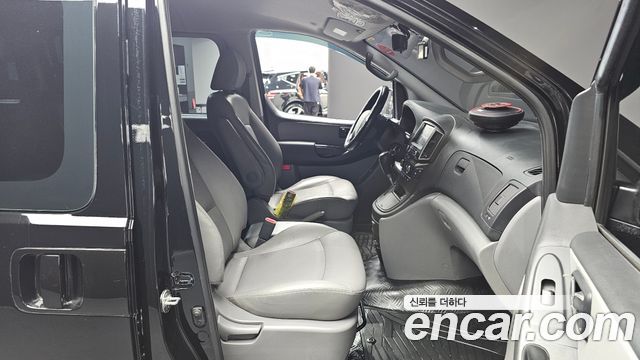 Hyundai Grand Starex Wagon 11-Seater Smart 2019 — фото 11