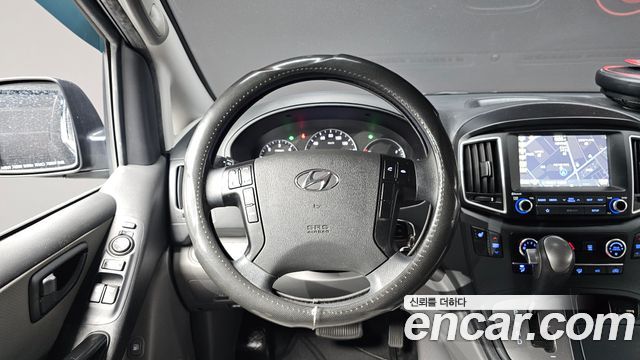 Hyundai Grand Starex Wagon 11-Seater Smart 2019 — фото 13