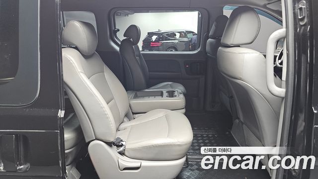 Hyundai Grand Starex Wagon 11-Seater Smart 2019 — фото 26