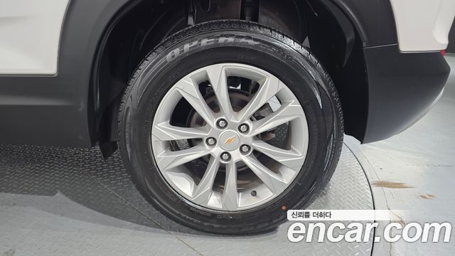 Chevrolet Trailblazer 1.3 Turbo 2WD LT 2021 — фото 21