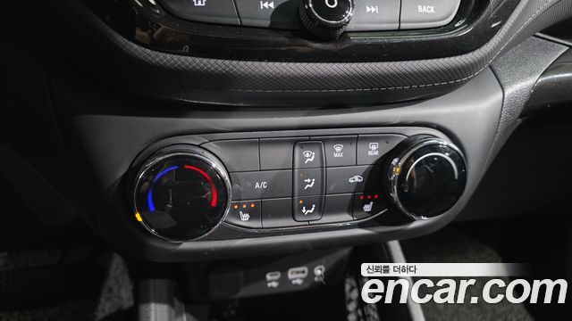 Chevrolet Trailblazer 1.3 Turbo 2WD LT 2021 — фото 31