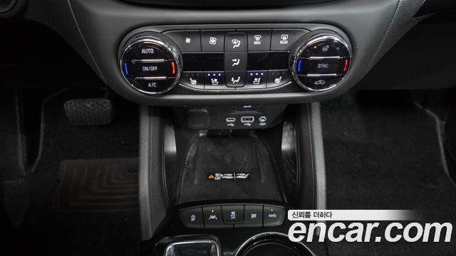 Chevrolet Trailblazer 1.3 Turbo 4WD RS 2021 — фото 33