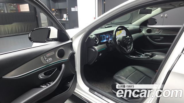 Mercedes-Benz E-Class (W213) E300 Avantgarde 2019 — фото 10