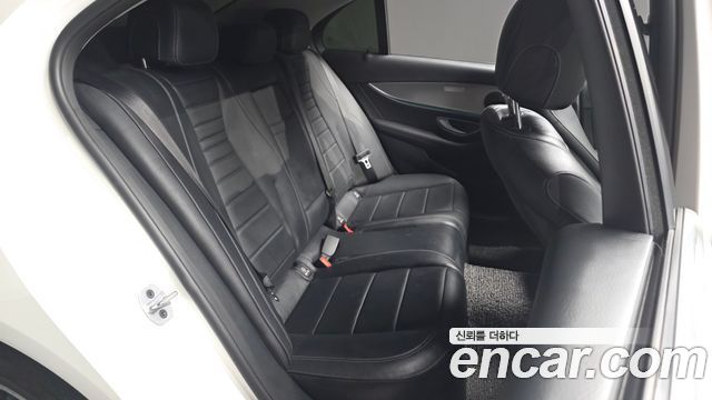 Mercedes-Benz E-Class (W213) E300 Avantgarde 2019 — фото 15