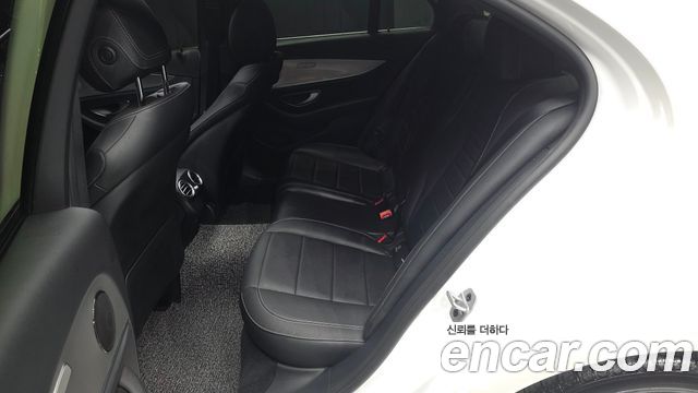 Mercedes-Benz E-Class (W213) E300 Avantgarde 2019 — фото 16