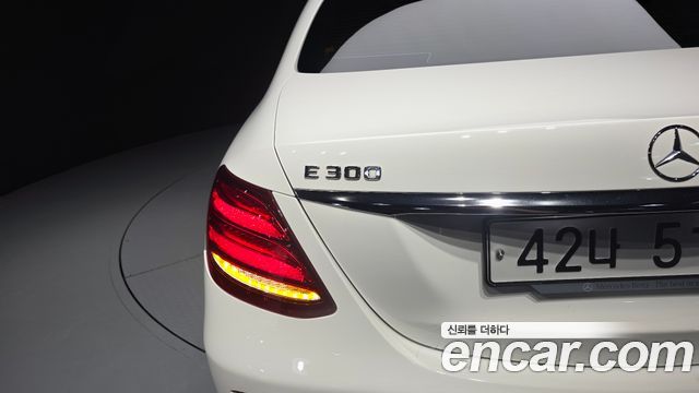 Mercedes-Benz E-Class (W213) E300 Avantgarde 2019 — фото 29