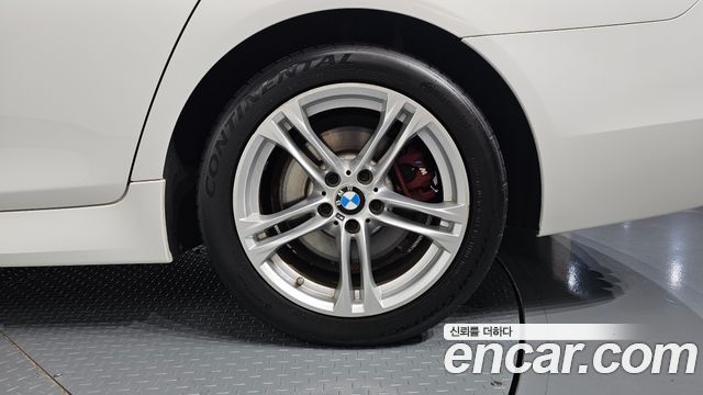 BMW 5 Series (F10) 520d M Aero Dynamic 2016 — фото 21