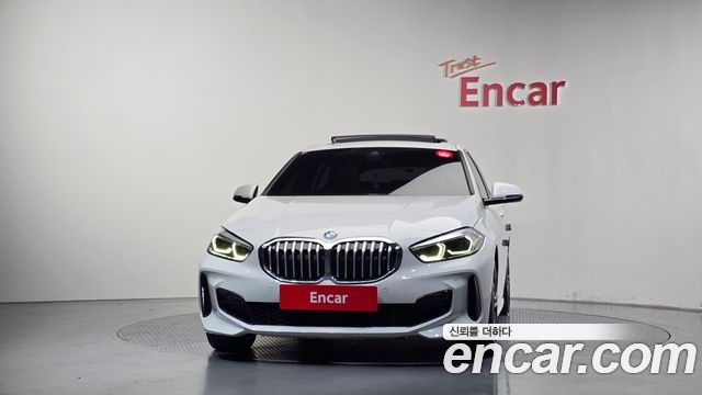 BMW 1 Series (F40) 118d M Sport 2021 — фото 3