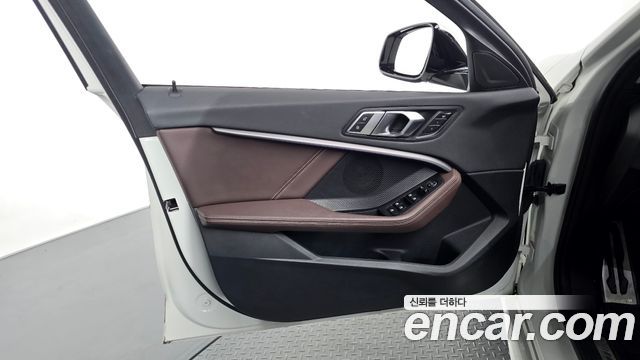 BMW 1 Series (F40) 118d M Sport 2021 — фото 24