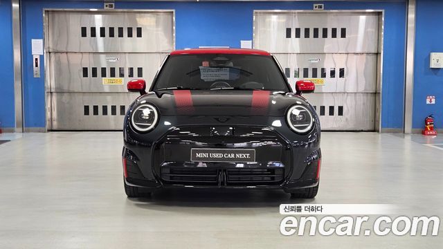 MINI Cooper Electric (IV) JCW 2025 — фото 3