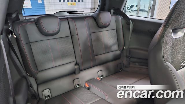 MINI Cooper Electric (IV) JCW 2025 — фото 15