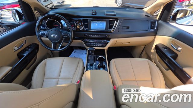 Kia Carnival Gasoline 9-Seater Noblesse Special 2019 — фото 7